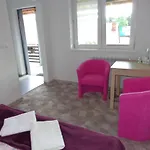 Noclegi-skalka Bed and Breakfast Όλστιν