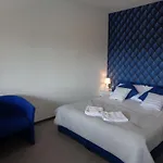 Bed and Breakfast Noclegi-skalka Όλστιν