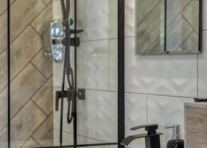 Noclegi-skalka 3* Olsztyn (Silesia)